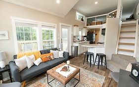 Pet Friendly Tiny House Rental With New Access To Guadalupe River Nbtx